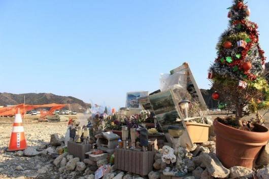 日本3.11大地震后，老人海底寻妻10年，他都做了哪些感人的举动？