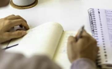 《一只丑小鸭的悲剧》读后感