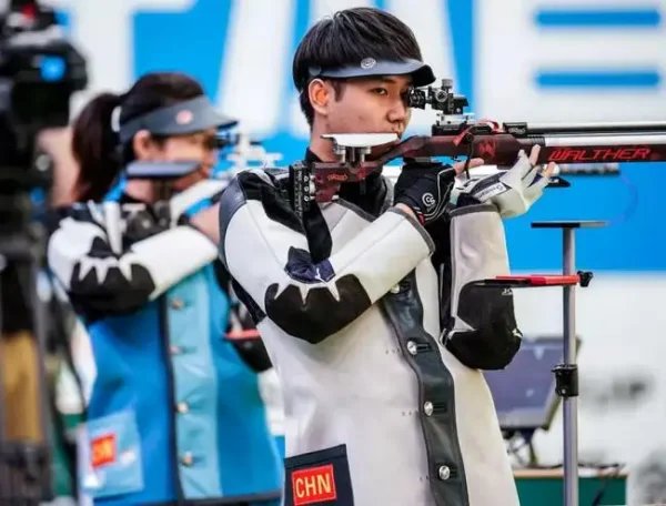 中国射击队世锦赛再夺两金，并获两个奥运席位，如何评价中国射击队的表现？