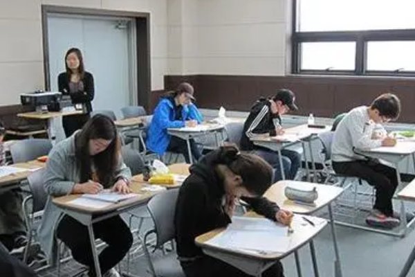 怎么查英语三级考试成绩？