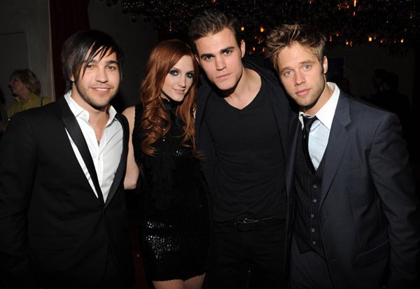 新飞越情海的演员简介