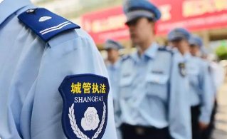 成都城管殴打小贩,社区称是外包,此事有何处理进展?