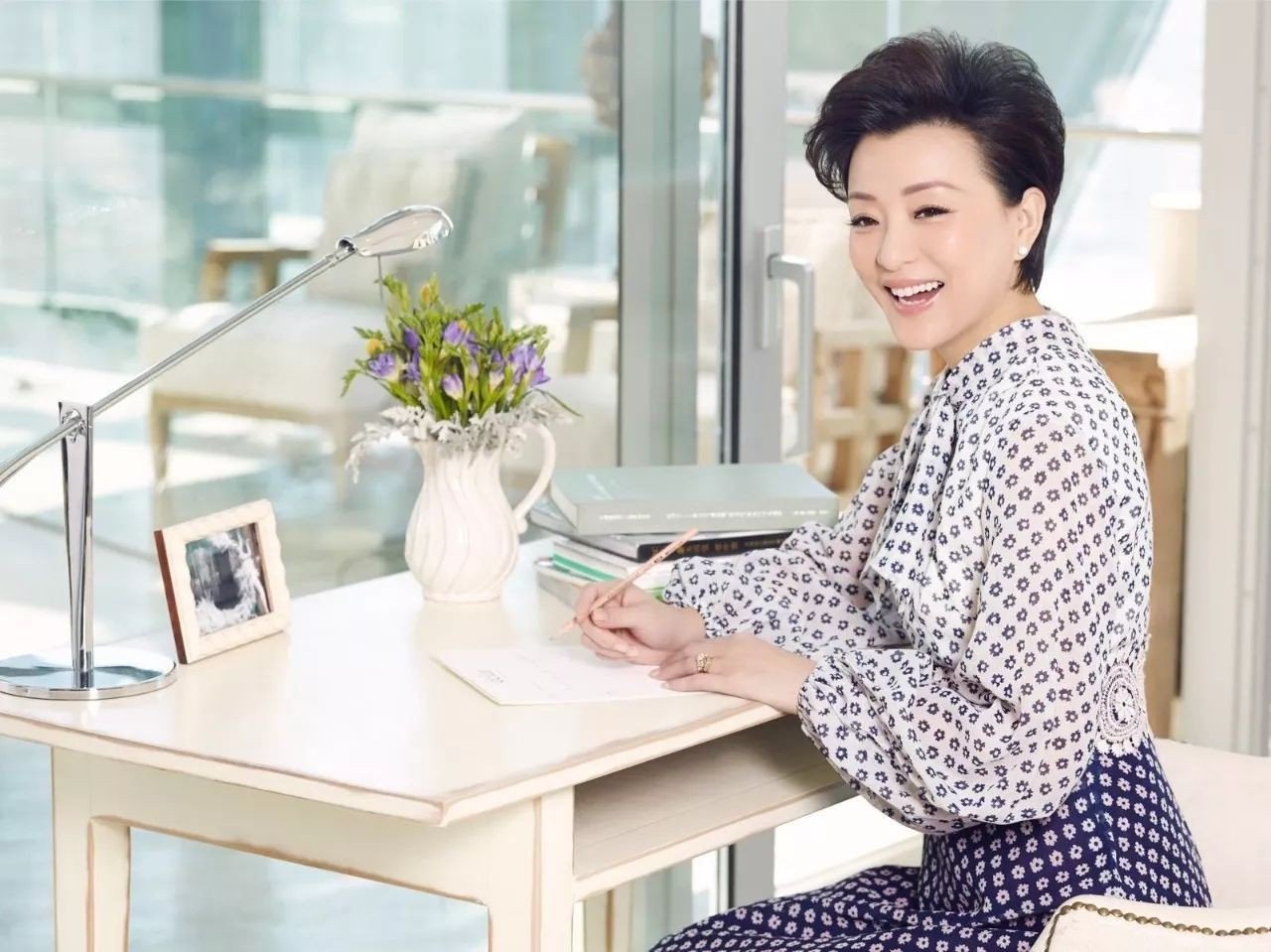 孟非杨澜为什么会怒斥微商？