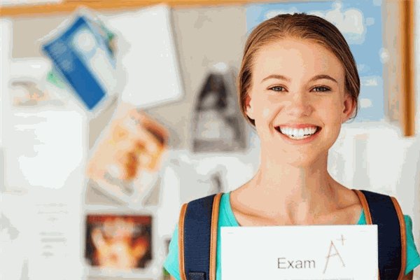 面具之下可以是任何人英文