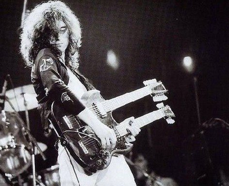 终极三国中左慈的青虹紫电是什么乐器