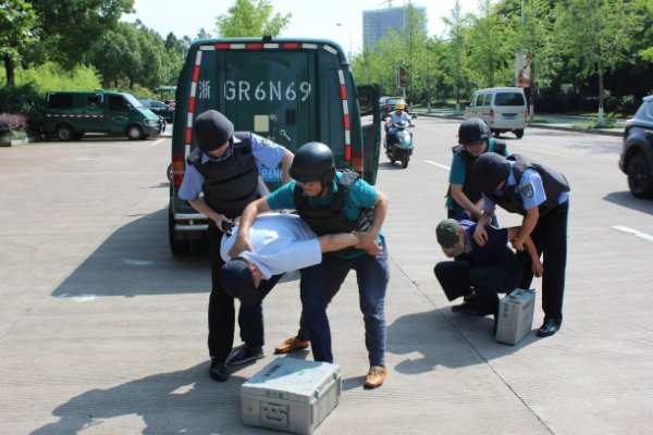 运钞车押运员是什么人