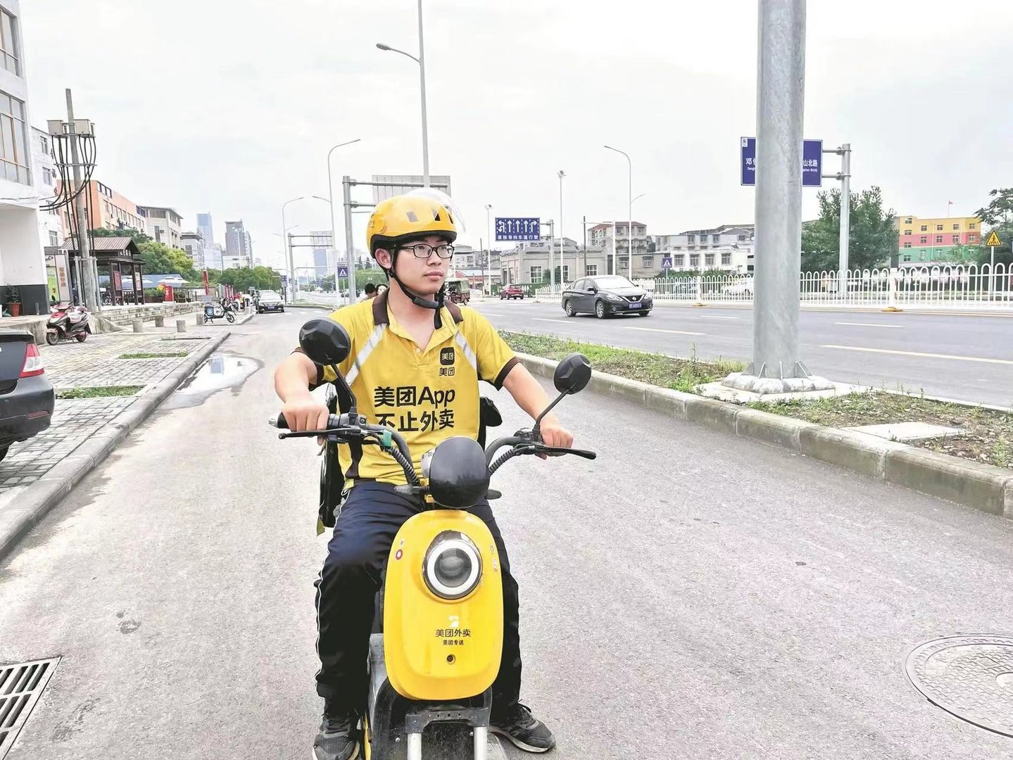 暖心！外卖哥三年多帮助72个家庭团圆，此举对一个家庭有何意义呢？