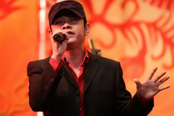 歌曲《罗刹海市》被下架了吗？