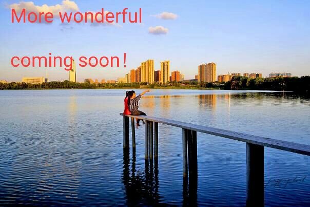 敬请期待的英文怎么写？