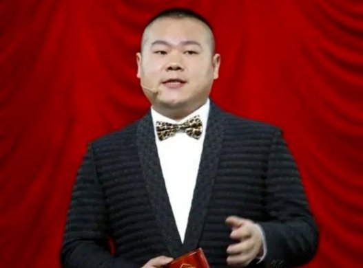 从只想做领班到“春晚下班第一人”,牛年的岳云鹏,为何这么牛?