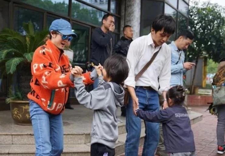 张译和孙俪演夫妻戏，邓超通常会做些啥？