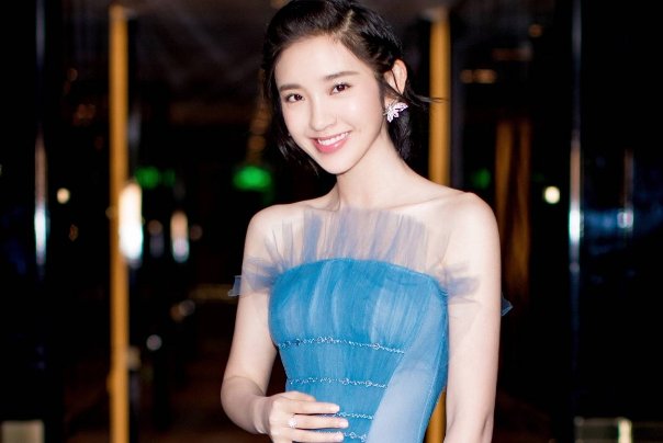 唐艺昕和张若昀饰演的剧都在热播，网友称其悲欢并不相通，是发生了何事？