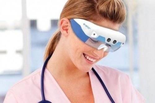 据美媒报道，迈阿密14岁少女LauraCastro具有透视眼，是真的吗?