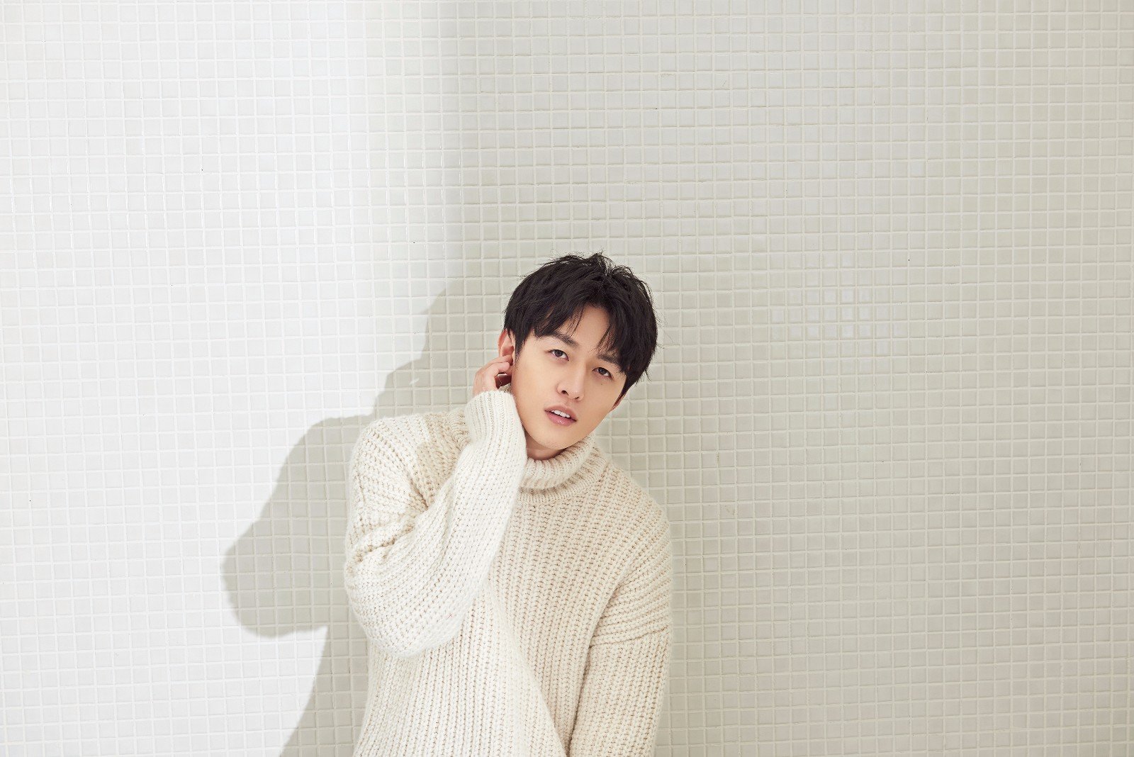 孙恩静微博晒与胡耘豪结婚照，两人有着怎样的爱情之路？