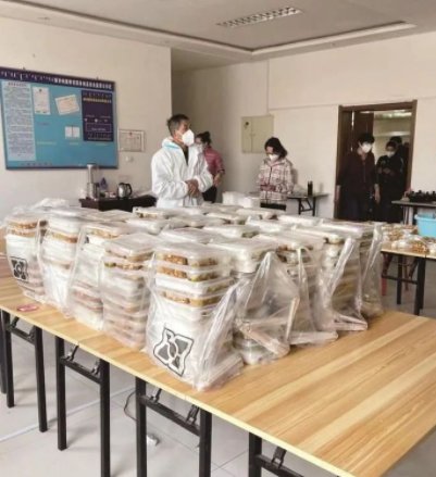 上海居委谈团购食品被丢弃，给居民心理带来了哪些伤害？