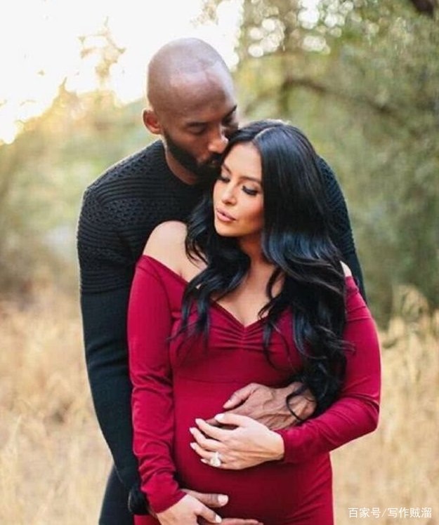 跟科比19年婚姻怀孕5次，痛失孩子忍受至今，瓦妮莎究竟有多伟大？