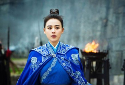 阿麦从军最后阿麦和谁在一起了