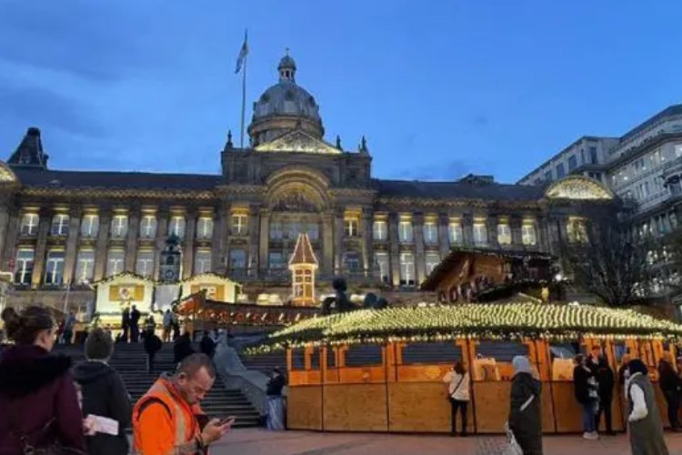 英国伯明翰时间