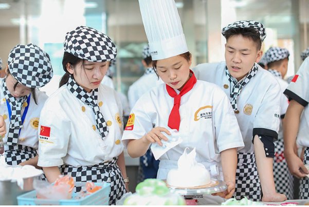 唐山学西点的专业学校