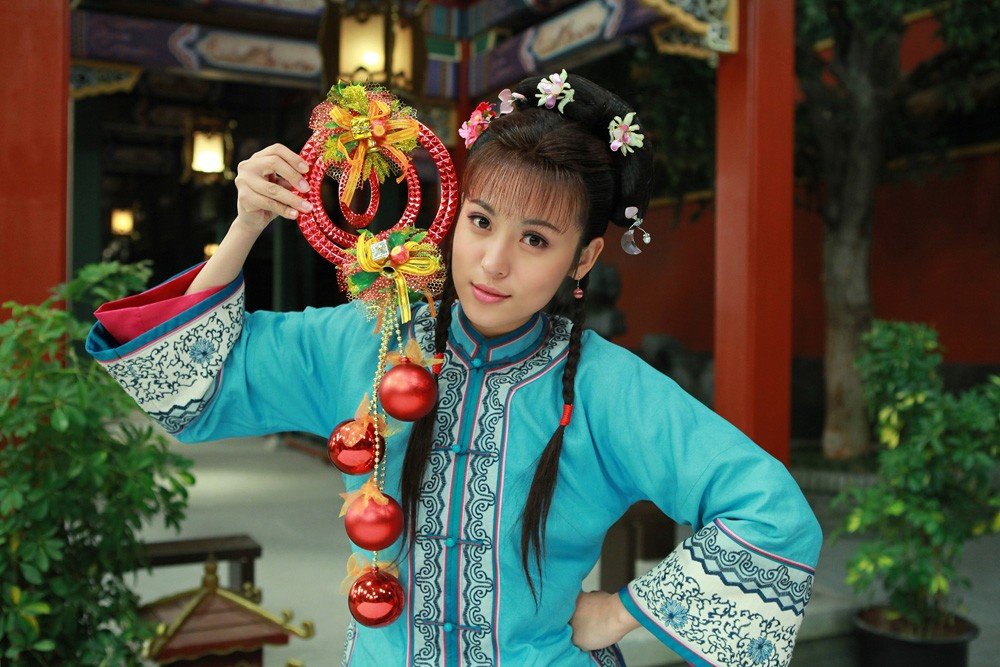 周放在还珠格格里扮演谁