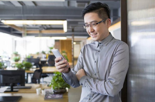 大学生利用漏洞免费吃肯德基获刑，罪名是什么？