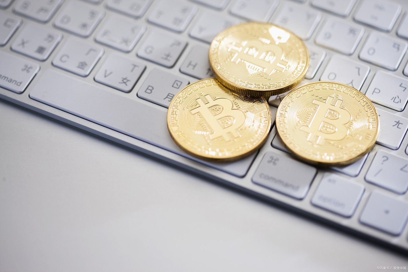 美国为什么怕人民币贬值