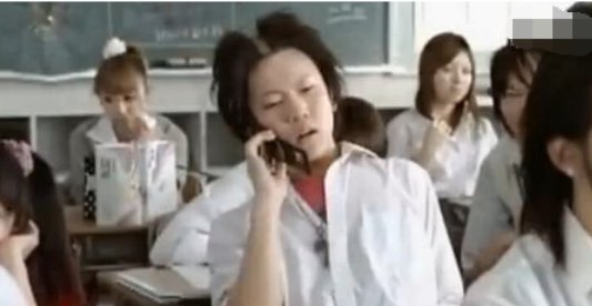 汤米·李·琼斯当老师的电影,好像还有超能力是什么