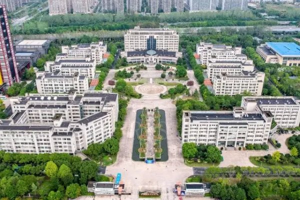 浙江传媒学院艺考生分数线