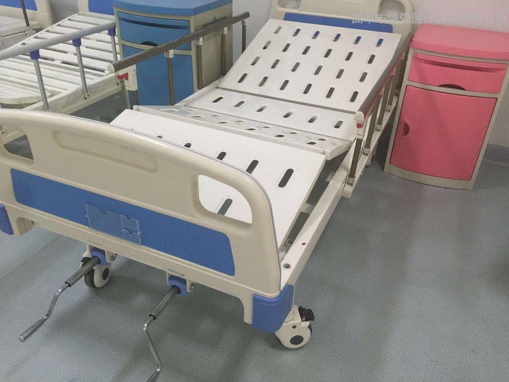 男子占用病床长达6年之久,最终被法官请走,作出此举的原因是什么?