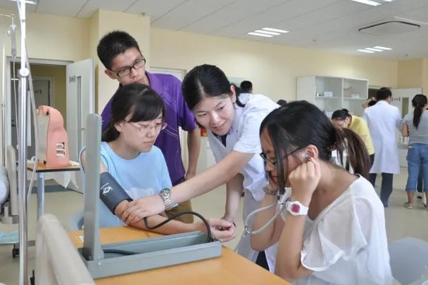 湖北中医药大学专科分数线