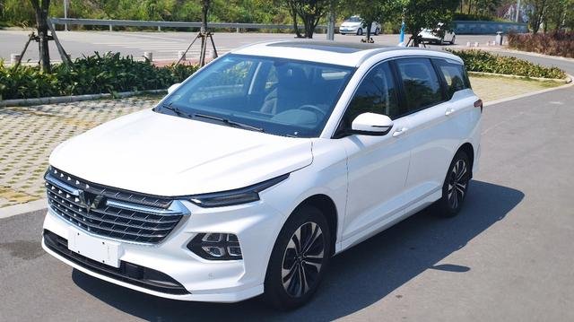 动力肉？价格贵？真实试驾五菱凯捷，大量实拍图，很值