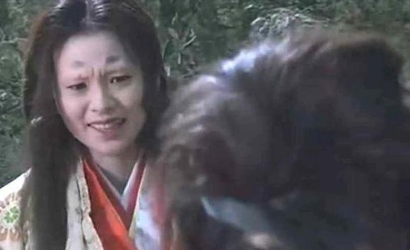 无耳芳一为什么杀公主