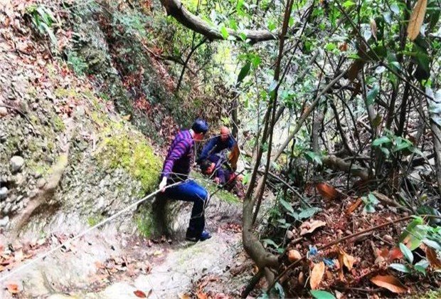 大学生游嵩山失联，作为旅游景点，如何防止游客有意轻生？