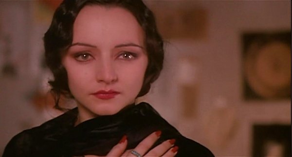 《情迷六月花》 电影讲的是什么？