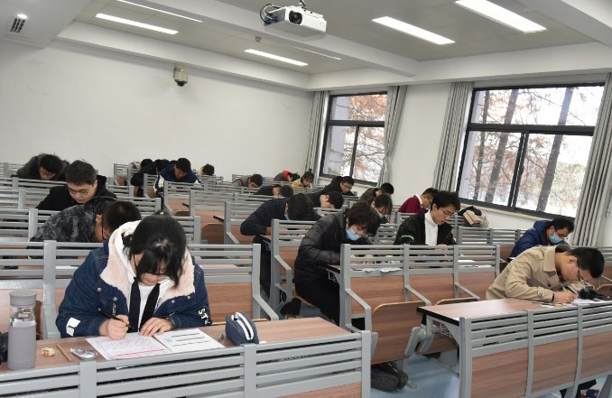 英语六级分数的分布