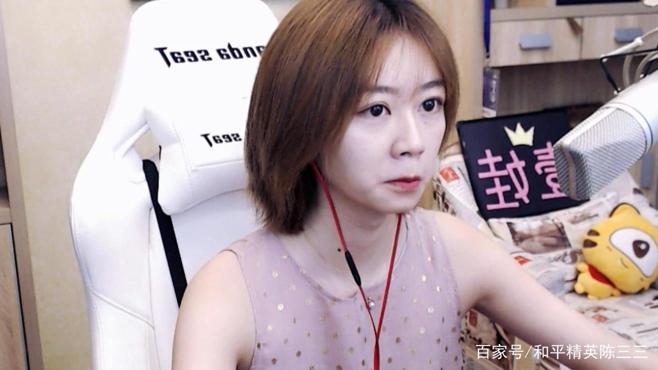 女孩子如何在和平精英中更好的练好压枪？