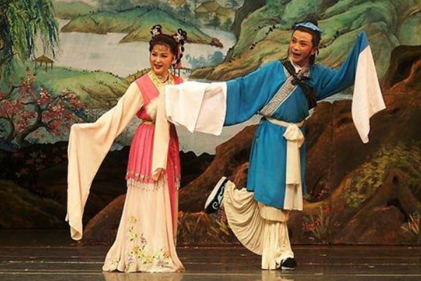 《天仙配》属于什么剧种？