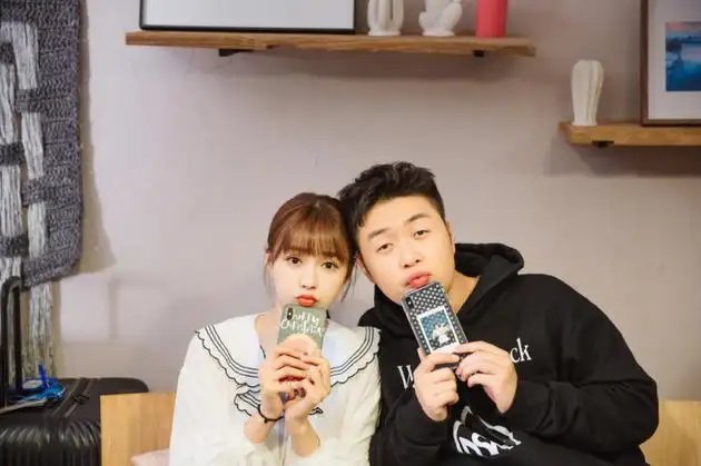 沈梦辰在包里装满喜糖补发给现场的粉丝们，这样的明星你爱了吗？