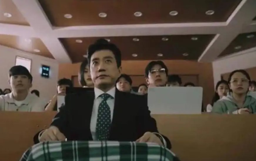 《至上之法》讲了什么？