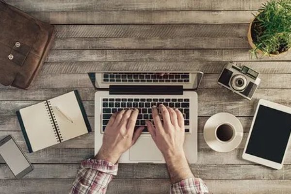 大学生用哪种电脑比较好用?