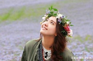 新垣结衣穿长裙戴草帽拍广告，粉丝表示还是不买，你怎么看？