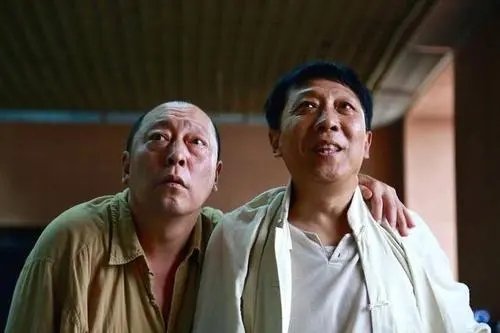 爱的厘米中关雨晴的父亲是谁?