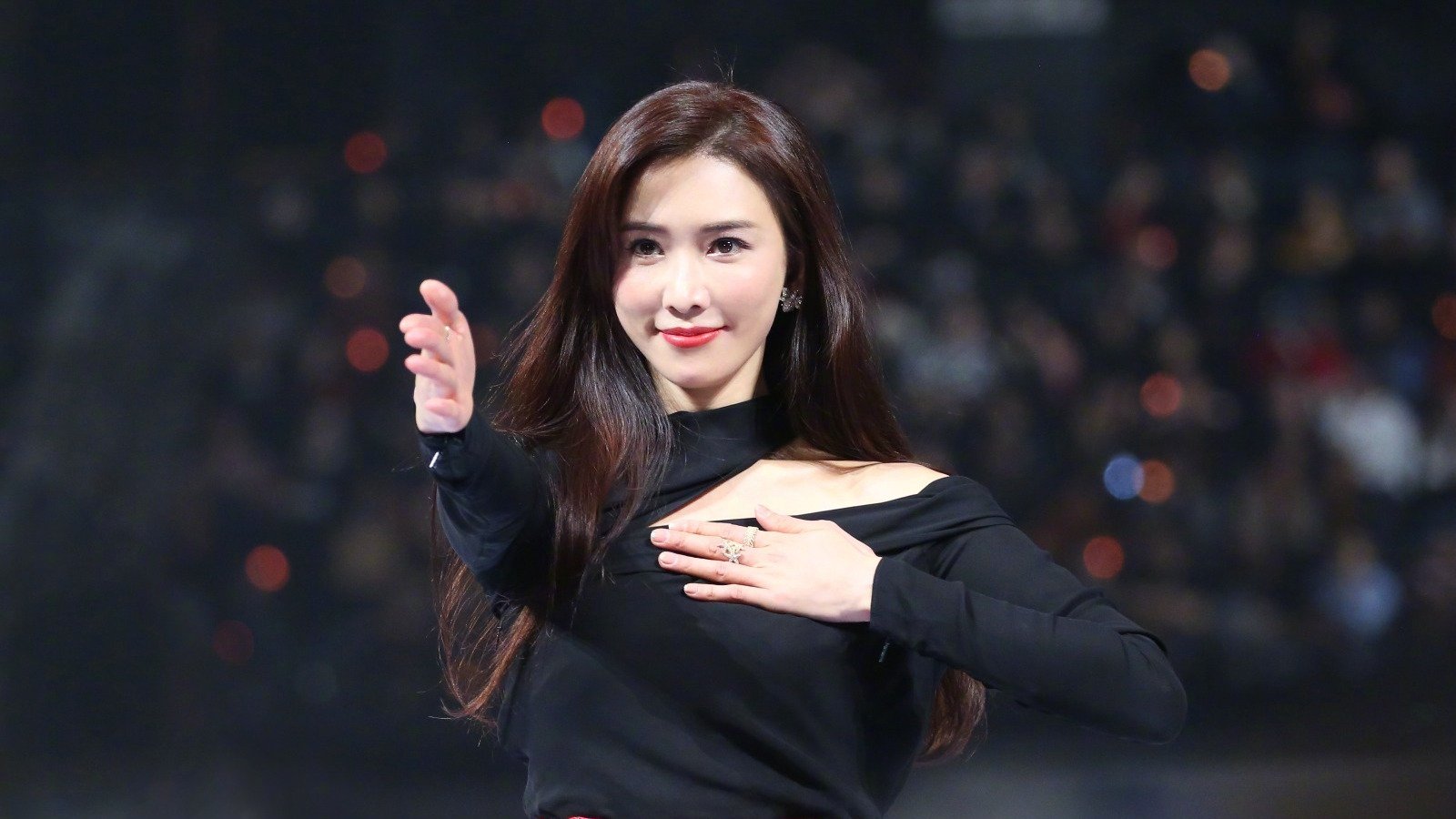 台湾第一美女，香港第一美女，大陆第一美女，差距一目了然，你更喜欢谁呢？