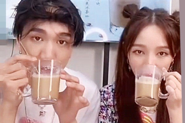 自黑也有套路，韩美娟表示自己发际线就是优秀，发际线为何捆绑着艺人？