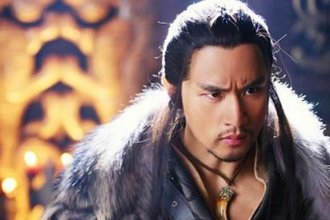 中国历史上的唯一被群臣从龙椅上拖下来揍的皇帝,是谁呢?