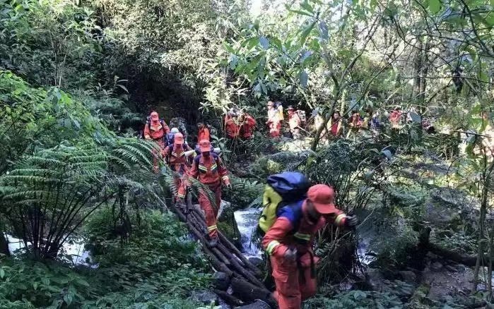 哀牢山遇难人员或不知定位仪能求救，此事件给业内人员带来了哪些警示？