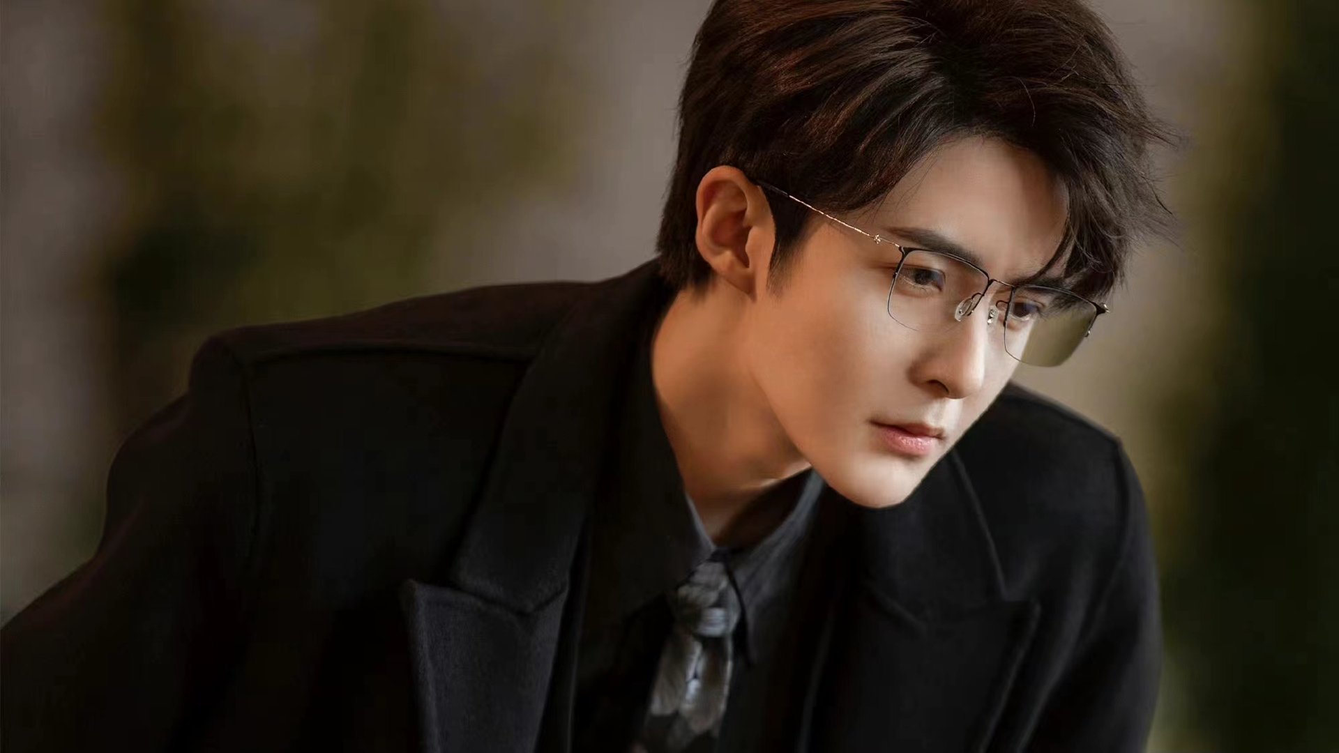 《夜色倾心》首播，这部剧讲述了什么故事？