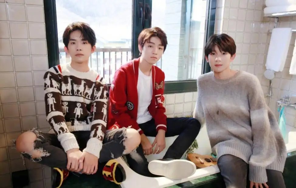 TFBOYS组合官博更改“小尾巴”，粉丝拍手叫好！大家为何如此激动？