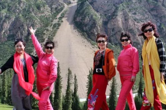 《我的气质你模仿不来》歌词是什么？