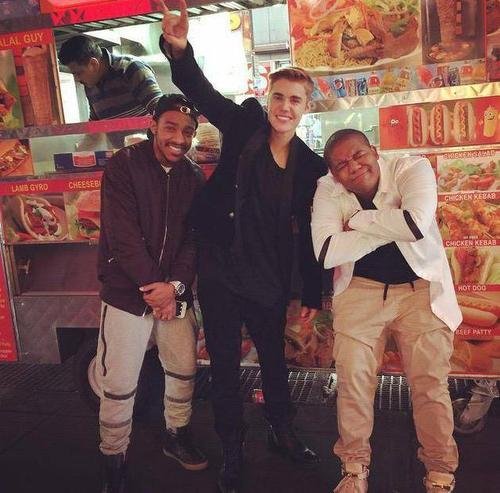 粉丝指控比伯性侵，比伯晒证据否认，真相大白了没有？